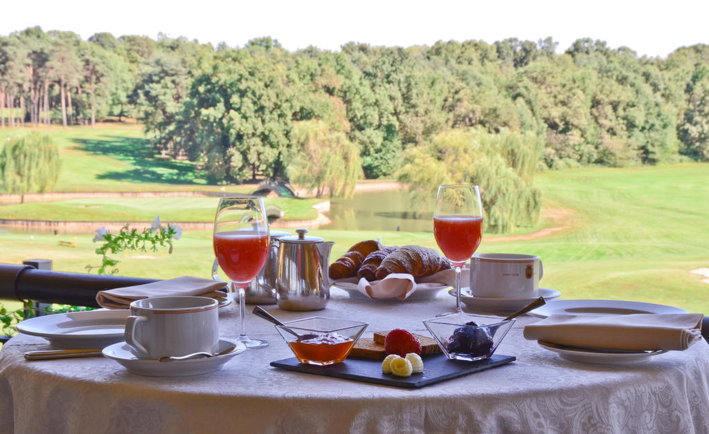 Golf Hotel Castelconturbia Agrate Conturbia Exterior photo