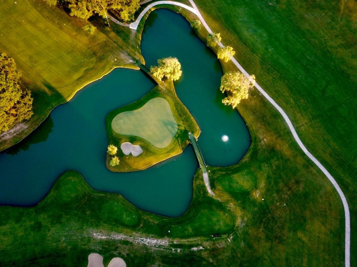 Golf Hotel Castelconturbia Agrate Conturbia Exterior photo