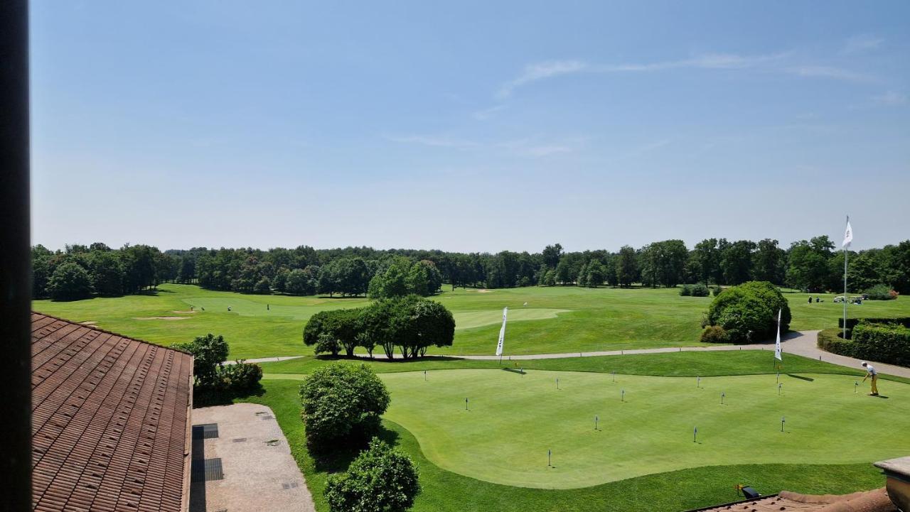 Golf Hotel Castelconturbia Agrate Conturbia Exterior photo